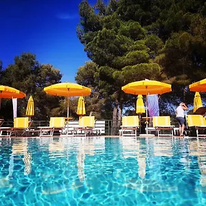 Villaggio Golfo Di Arzachena Hotel apartamentowy Cannigione